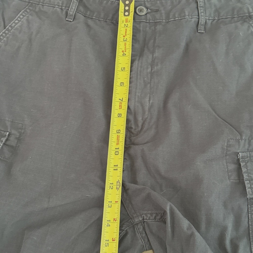 Levi's Men's Cargo Shorts Navy Blue Size 38 Cotton Relaxed Fit - Picture 5 of 13